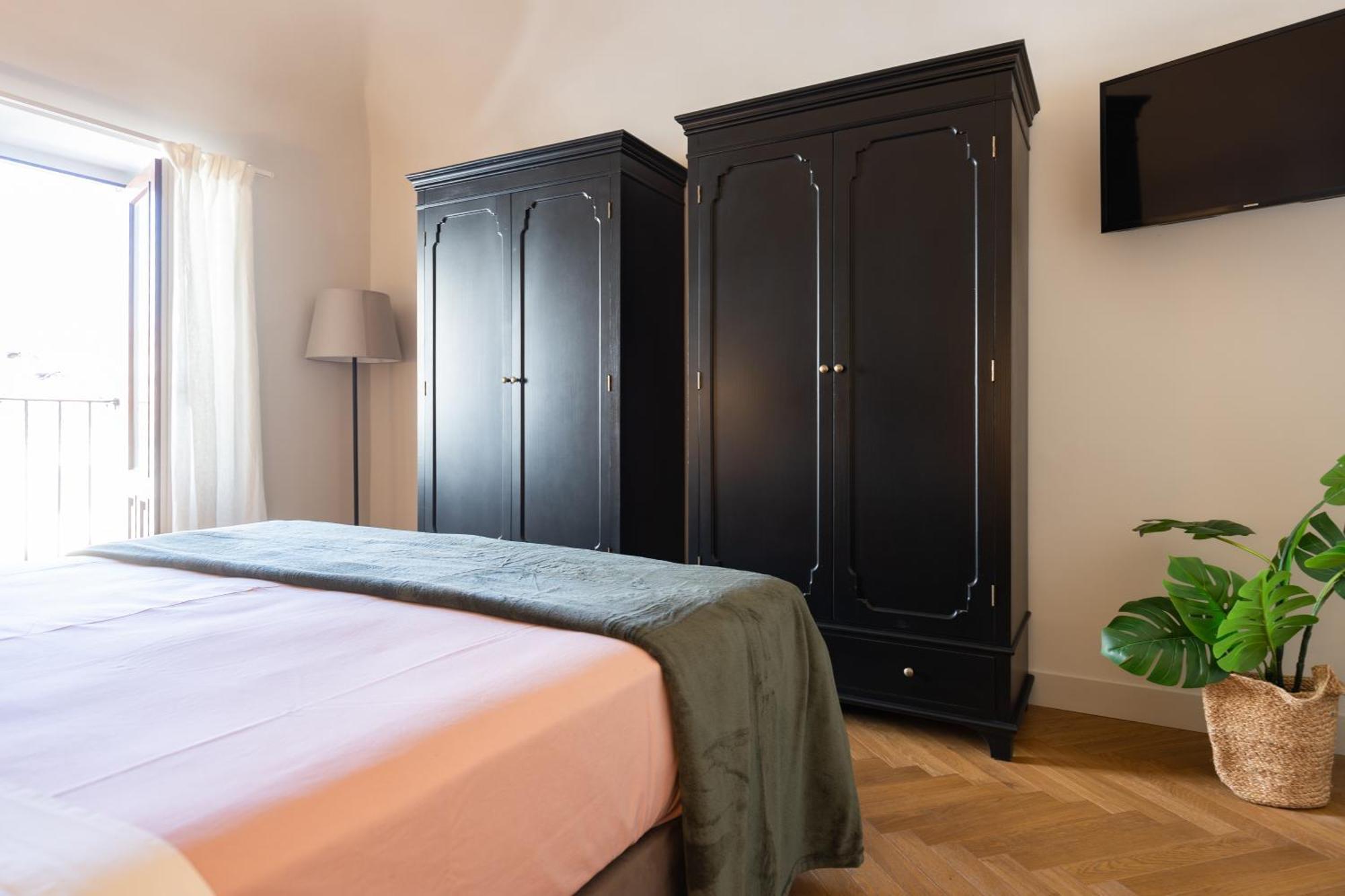 Mirone - Suite Apartments Catania Centro Luaran gambar