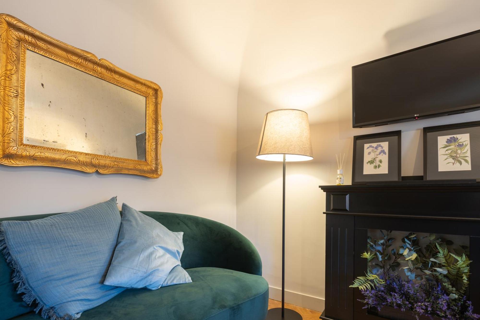Mirone - Suite Apartments Catania Centro Luaran gambar