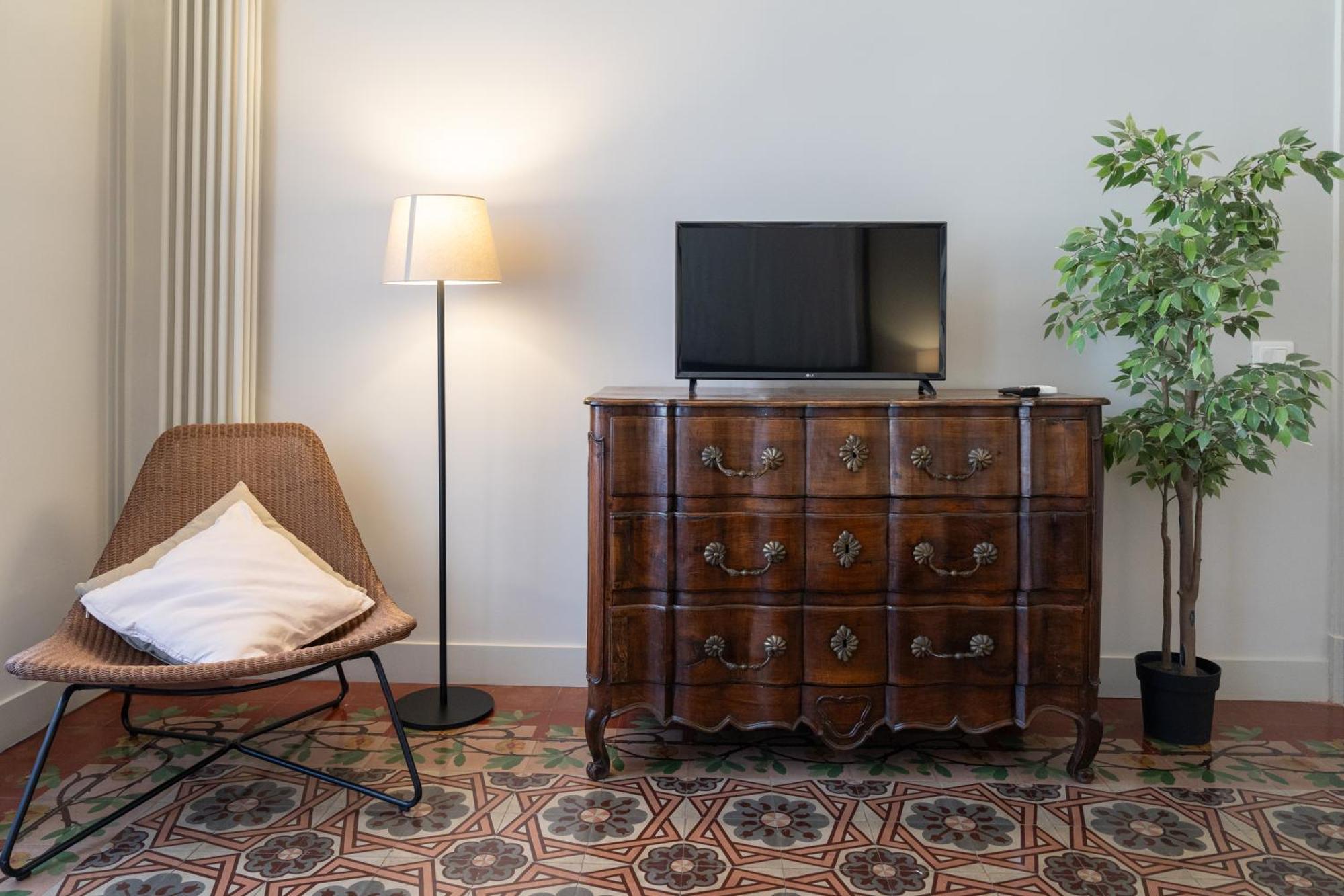 Mirone - Suite Apartments Catania Centro Luaran gambar