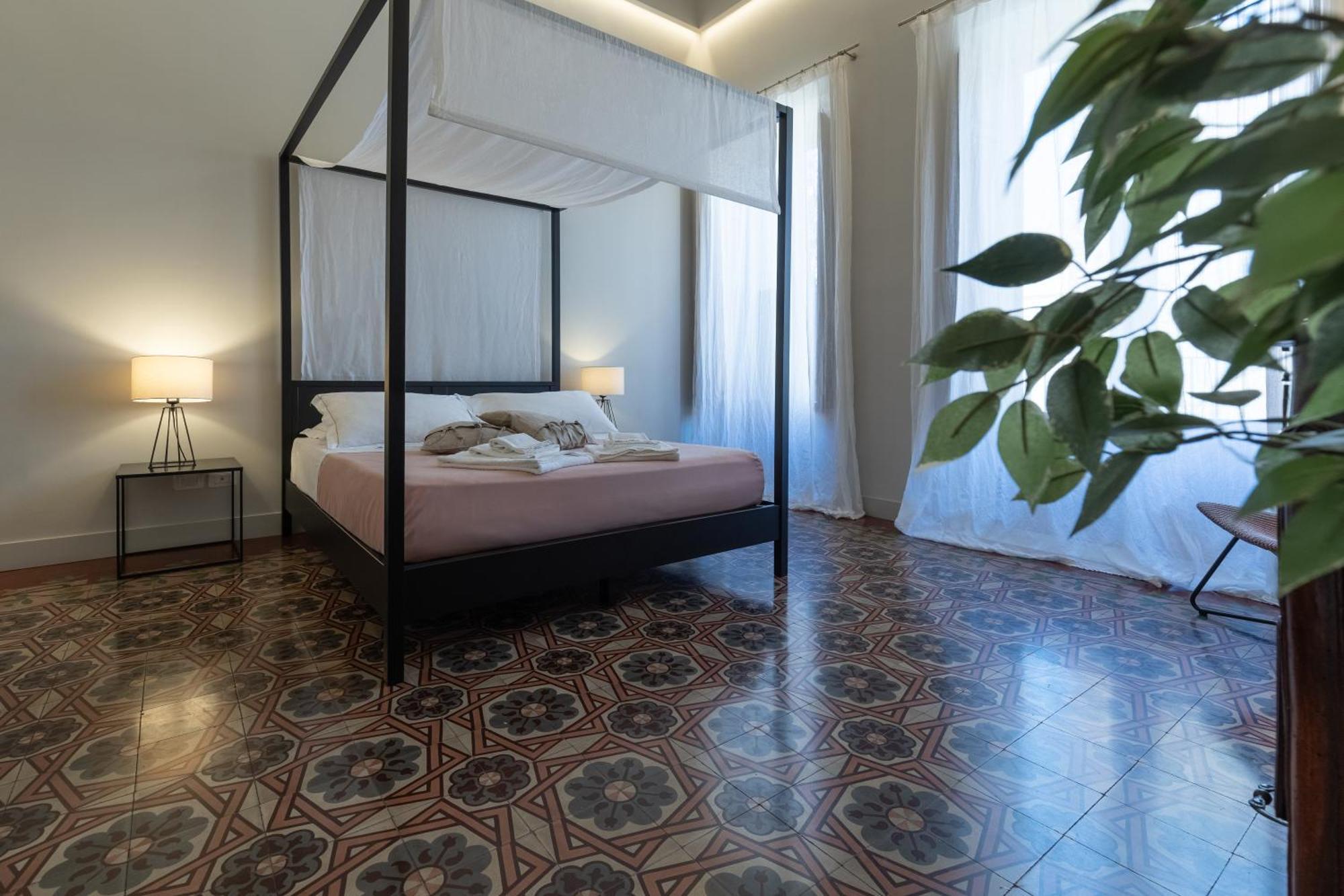 Mirone - Suite Apartments Catania Centro Luaran gambar